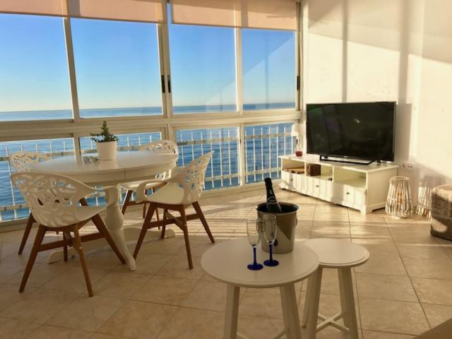 Los Fernandos, 1St Line Beachfront Poniente, 2 Bedroom Apartment Ocean Terrace Benidorm Dış mekan fotoğraf