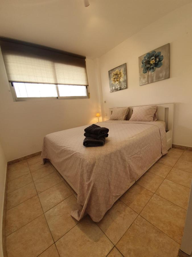 Los Fernandos, 1St Line Beachfront Poniente, 2 Bedroom Apartment Ocean Terrace Benidorm Dış mekan fotoğraf